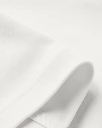 Heavyweight T-Shirt, close-up of the fabric and stitching